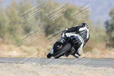 media/Oct-04-2025-CVMA (Sat) [[408bcdd6e4]]/Race 13-Amateur Supersport Open/
